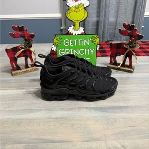 Men’s Nike air vapormax plus